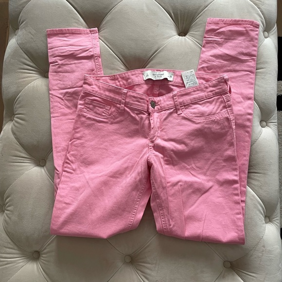 Bundle of 2: Abercrombie & Fitch Wn's Skinny Sz 2-26W, Pink/30", Red/29" Inseam - Picture 2 of 6